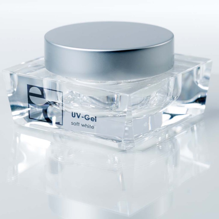 UV Gel soft white, Aufbau-Verlängerung.